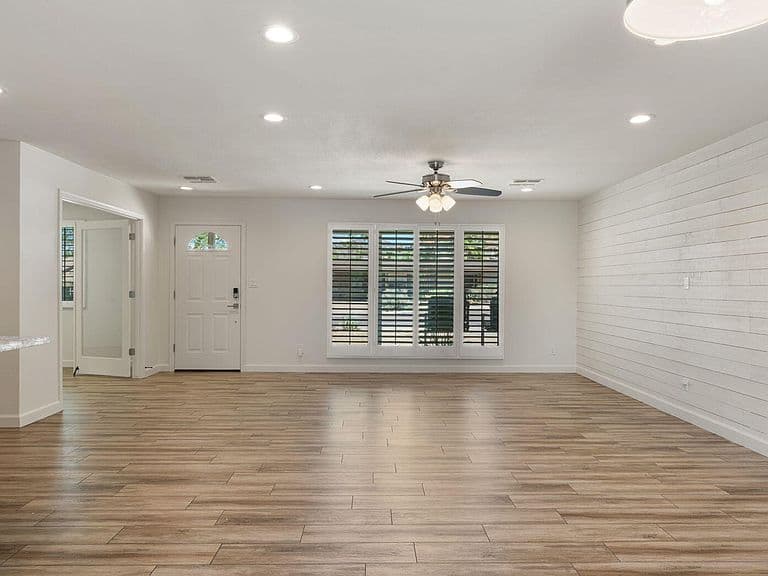 2255 E PIESTEWA PEAK Drive photo 5