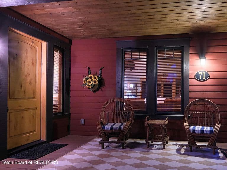 71 Beesley Ln photo 3