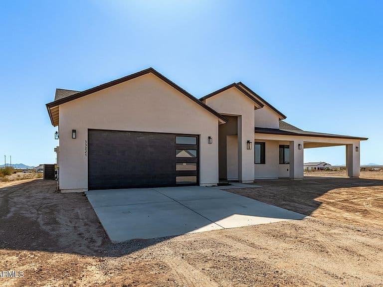 33227 W SUNLAND Avenue photo 3