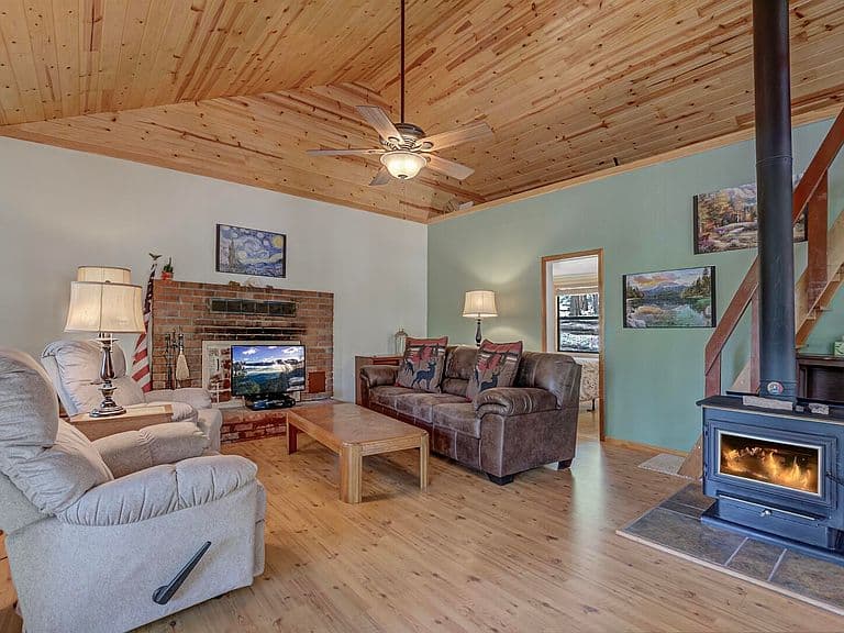 559 W Diamond Loop photo 5