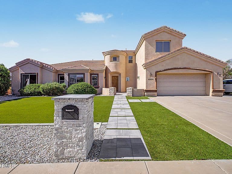 4550 E PRINCESS Drive photo 1