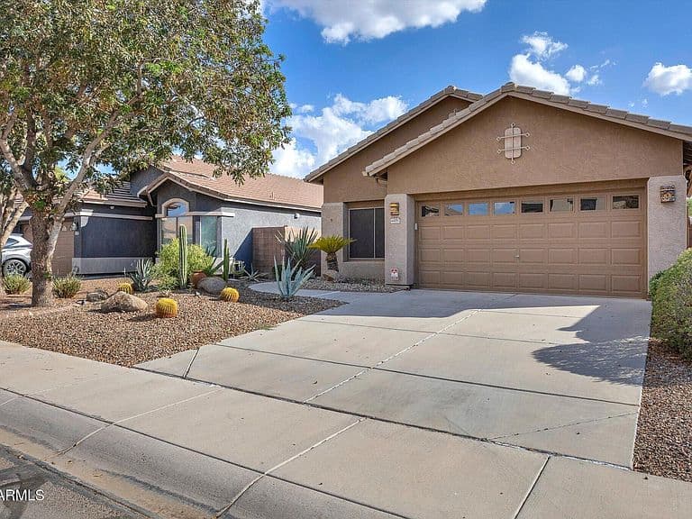 44087 W GRANITE Drive photo 2