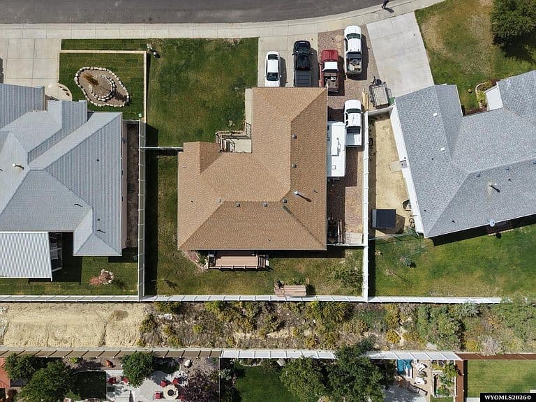 2607 Popo Agie Dr photo 4