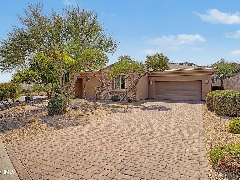 12560 N 146TH Way photo 2