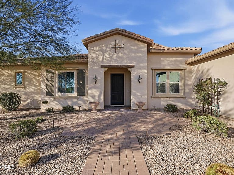 6226 E Forest Pleasant Place photo 4