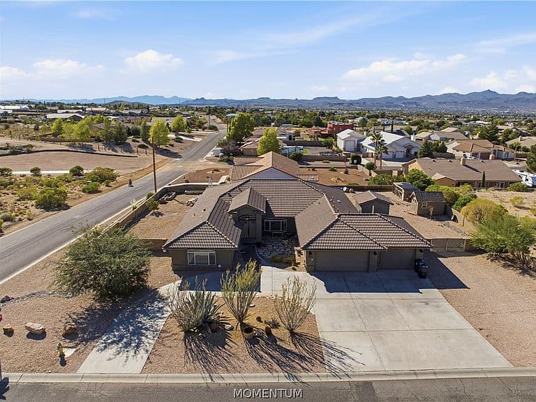 2263 Hopi Drive photo 1