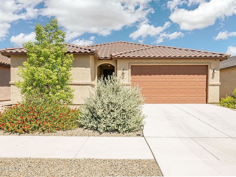 9467 N Sunstone Moon Pl photo 1