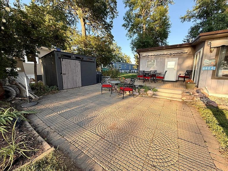 6404 Fischer Pl photo 4
