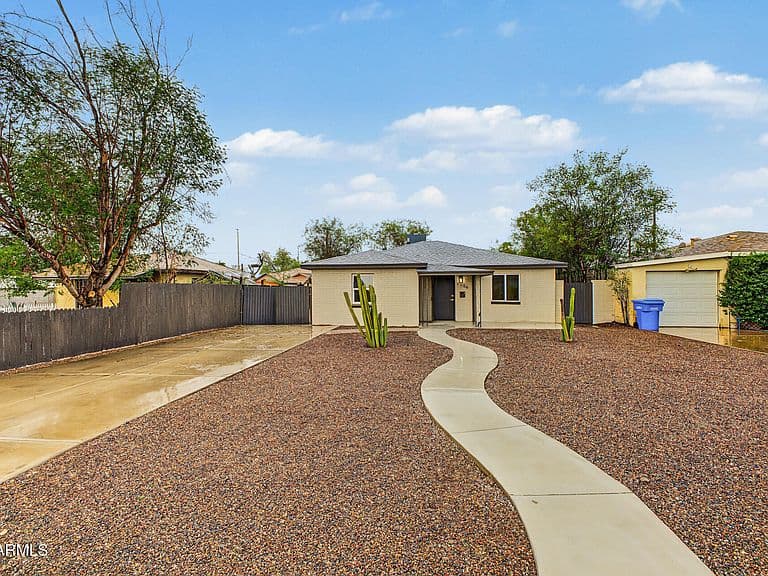 1006 E WELDON Avenue photo 3