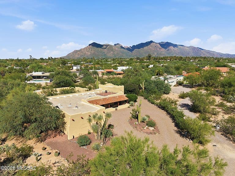 1250 W Panorama Rd photo 1