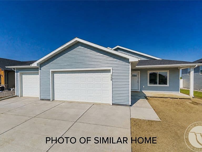 2245 Salinas Cir photo 1
