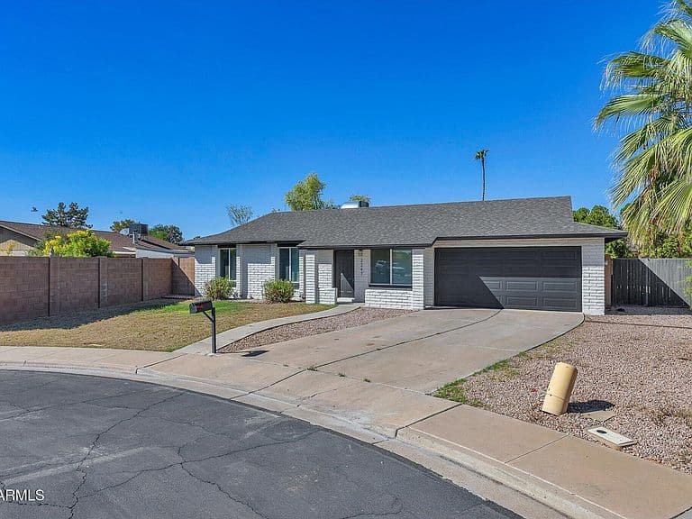 2247 S EMERSON Circle photo 2