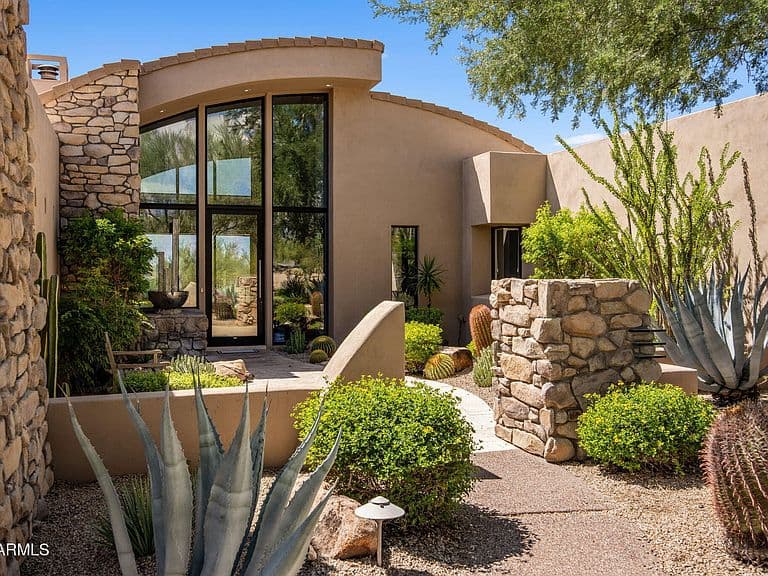 11087 E Harris Hawk Trail photo 2