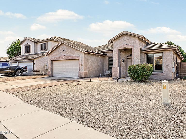 9247 W SALTER Drive photo 3
