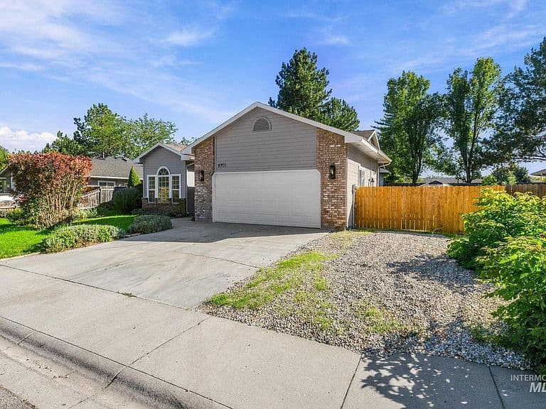 8701 W Ringbill Ct photo 2