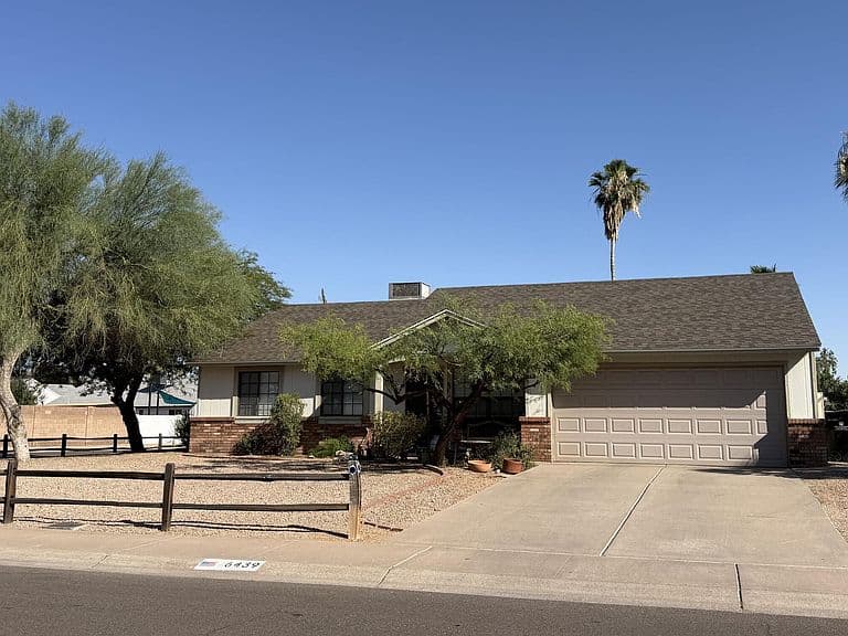 6439 E GRANDVIEW Drive photo 1