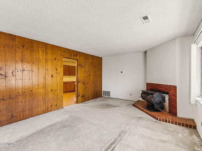 825 Capitol Hill Ave photo 5