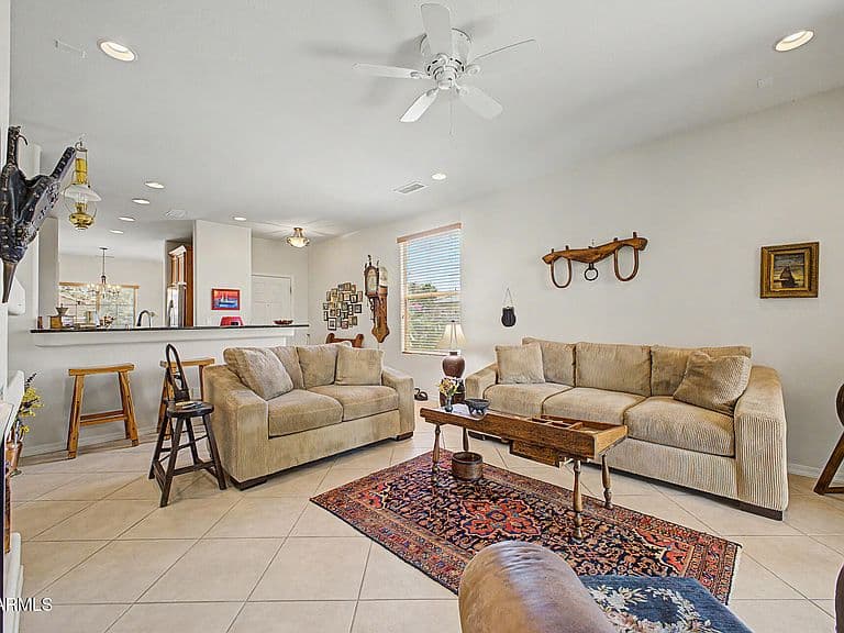 26846 W MOHAWK Lane photo 4