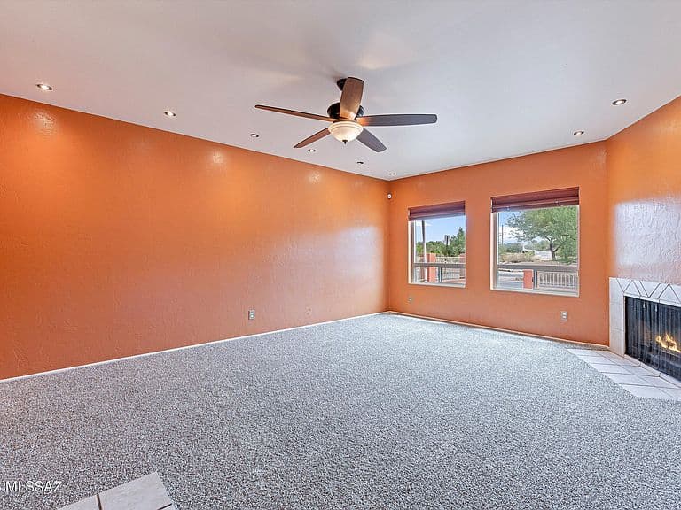 1208 S Brown Ave photo 4
