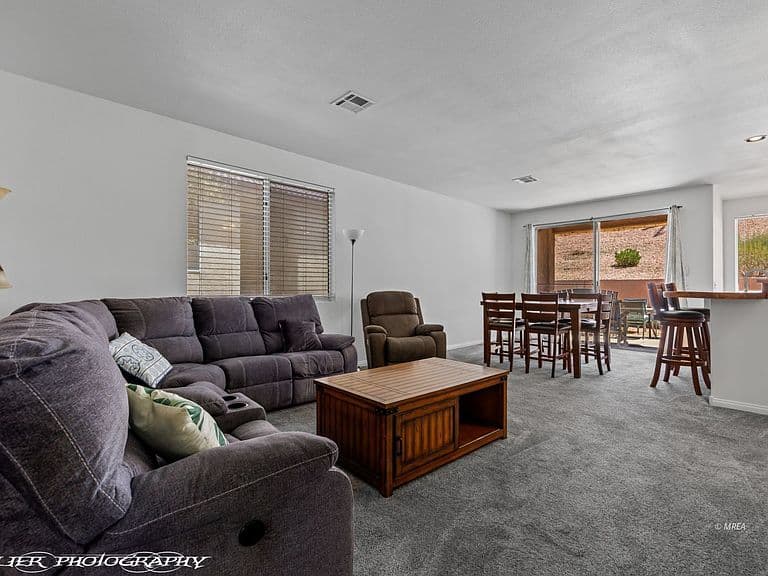 464 Canyon View Way photo 5