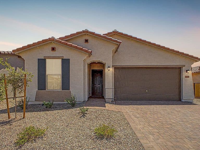 40010 W DESERT FAIRWAYS Drive photo 1