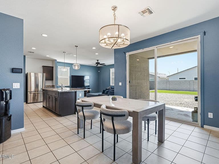 6835 W GETTY Drive photo 5