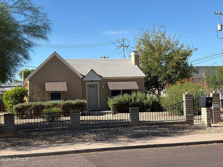 1617 E EARLL Drive photo 2
