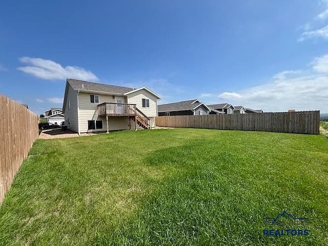 427 Diamond Ridge Blvd photo 2