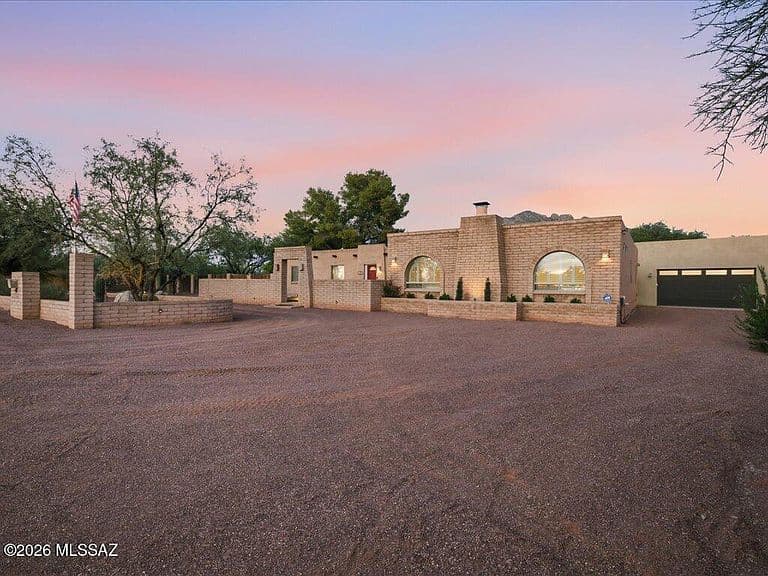8790 N Morning View Dr photo 3