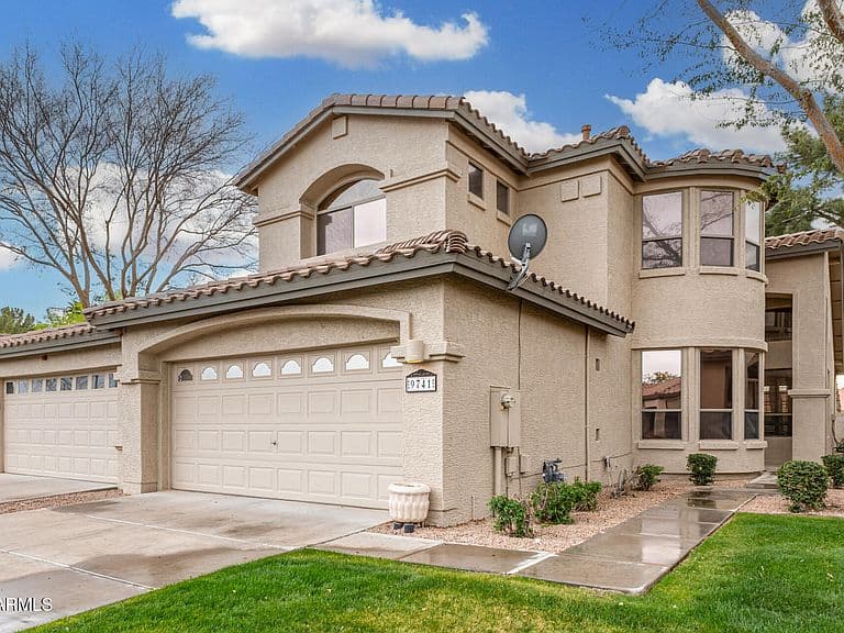 9741 E Holiday Way photo 1