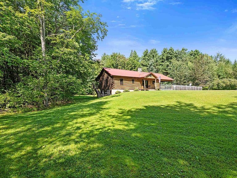 162 South Lunenburg Road photo 2