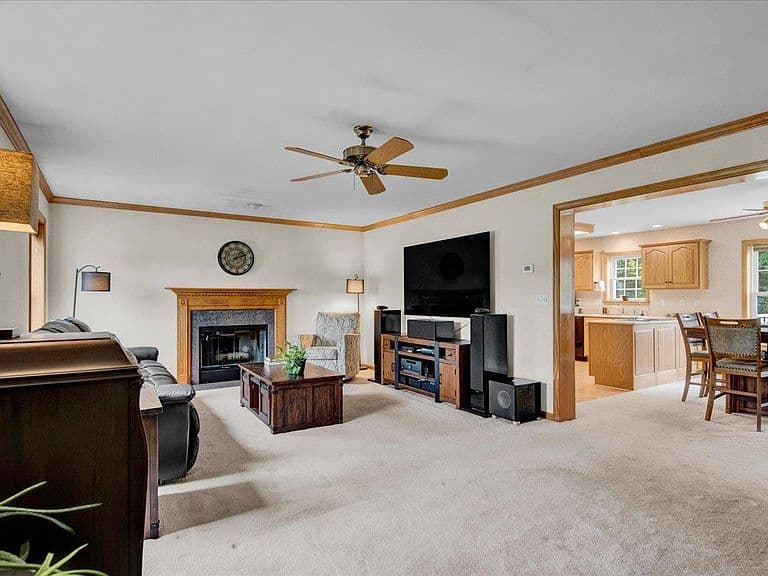 185 Adams Road photo 3