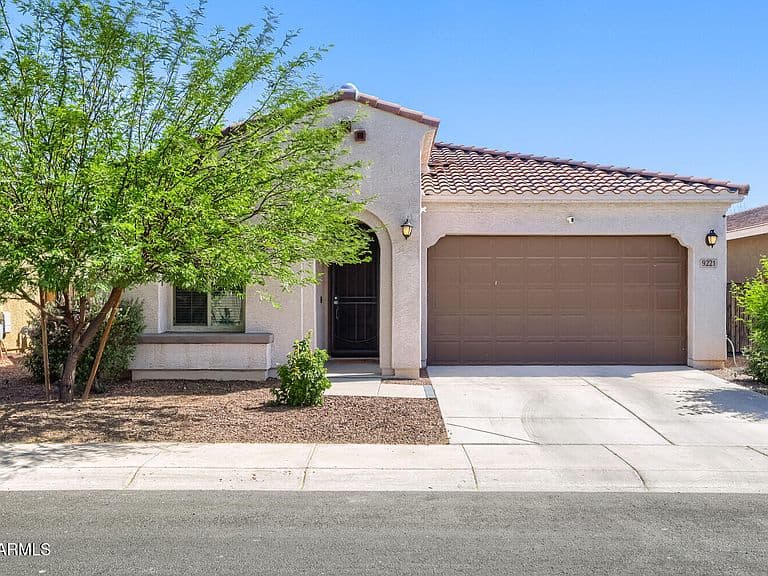 9221 W WILLOW BEND Lane photo 2