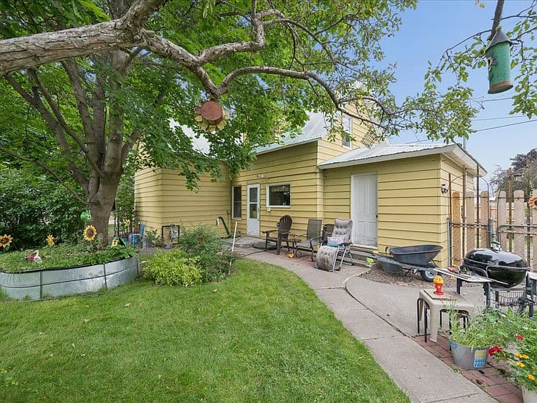 105 1st Ave W photo 5