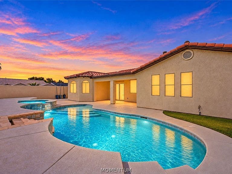 1932 E Desert Greens Lane photo 4