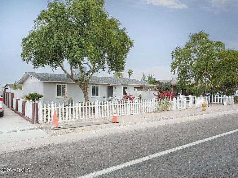 512 W BATTAGLIA Road photo 3