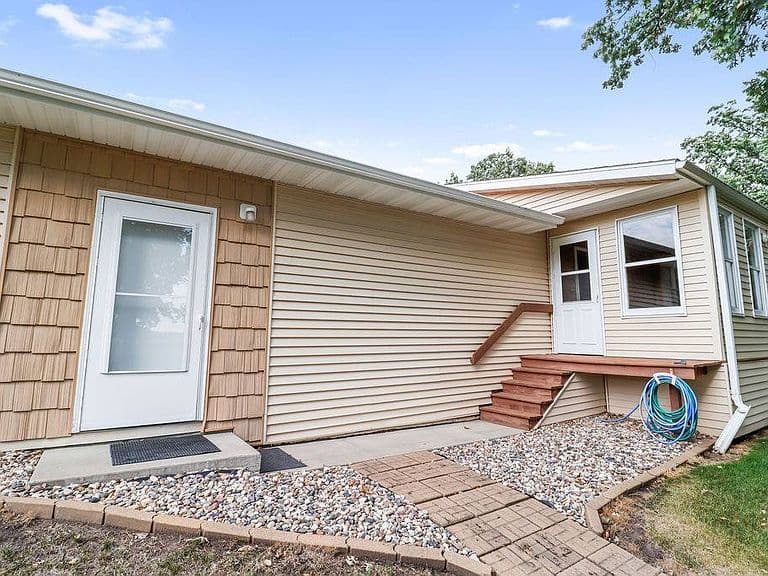 1822 Quiet Acres photo 3