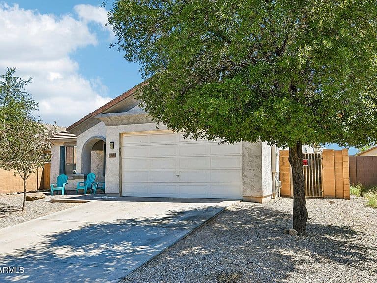 40885 N ARBOR Avenue photo 3