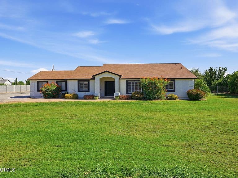 2830 E RYAN Road photo 5