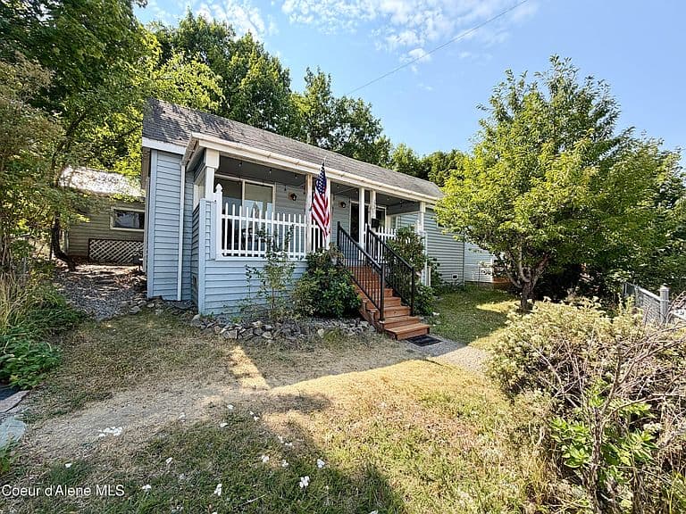 323 W Park Ave photo 3