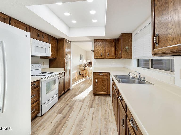 721 S PALO VERDE Way photo 4