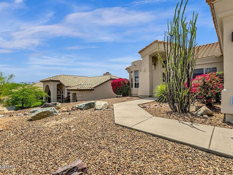 12224 N DESERT SAGE Drive photo 4