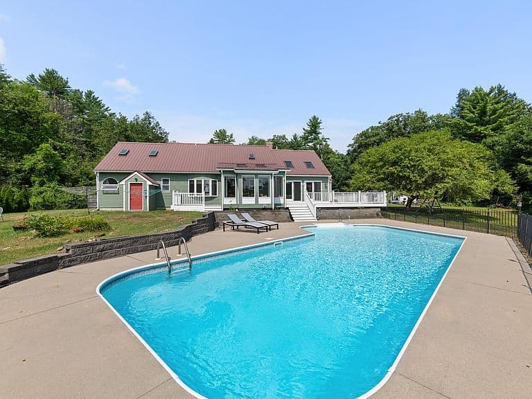 4373 River Road photo 3