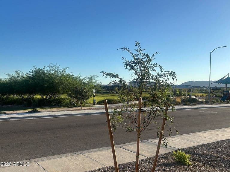 17626 W TURQUOISE Avenue photo 4