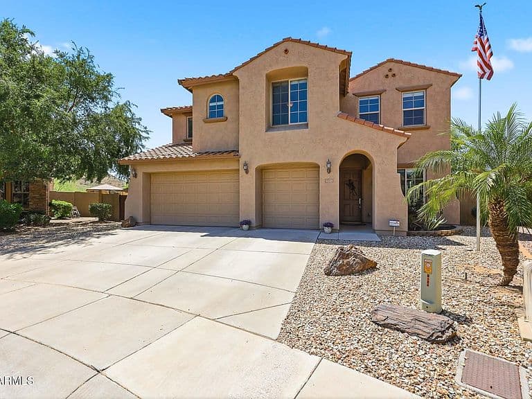 5139 W STRAIGHT ARROW Lane photo 1