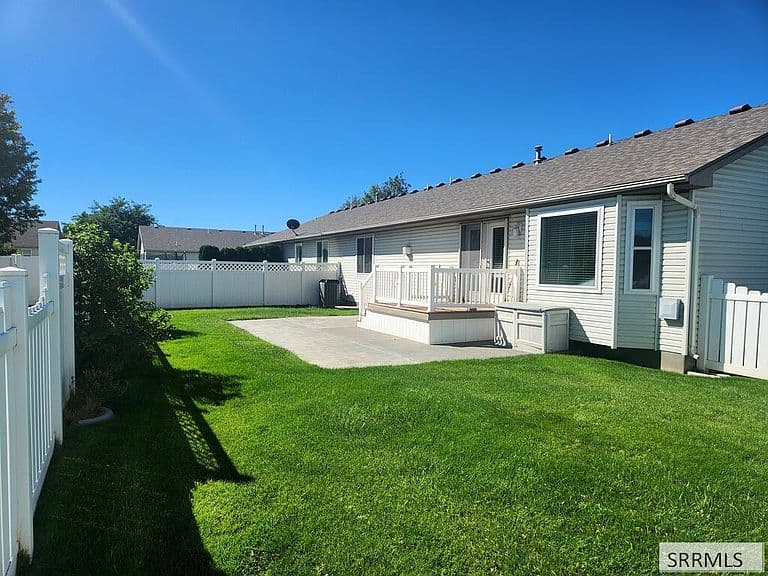 3557 S Stonegate Dr photo 2