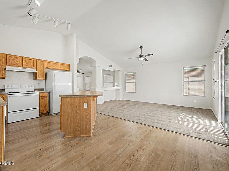 3039 W MATTHEW Drive photo 4
