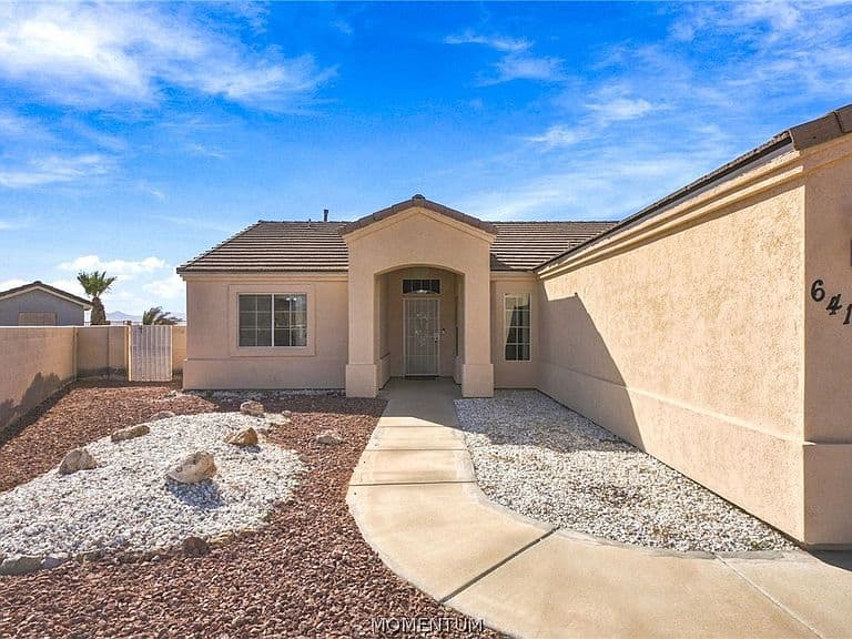 6410 S Coral Cactus Court photo 3