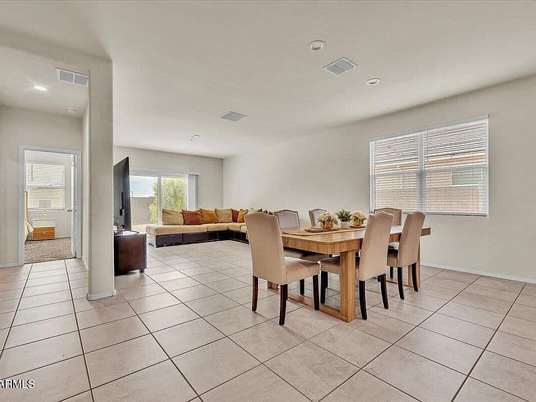 24609 W Raymond Street photo 3