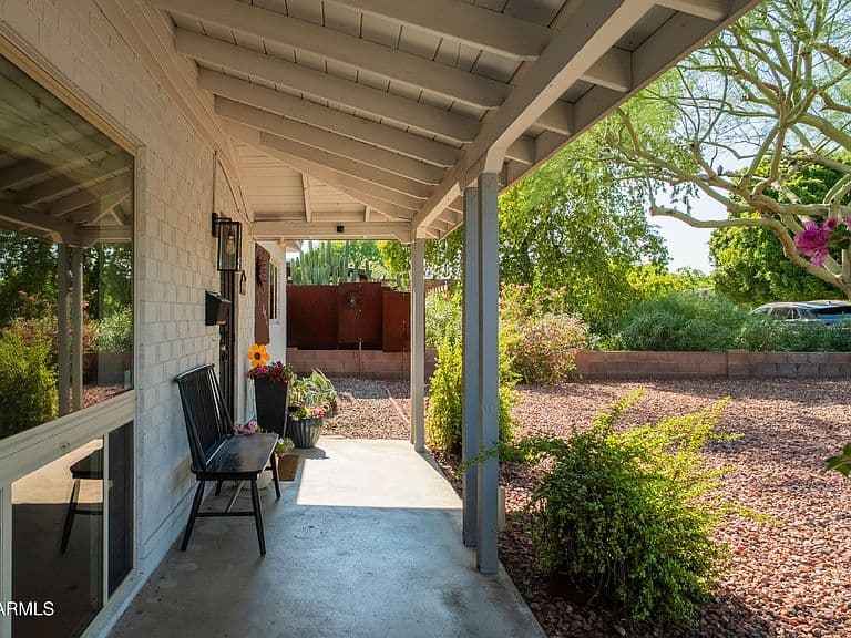 2935 E FLOWER Street photo 4